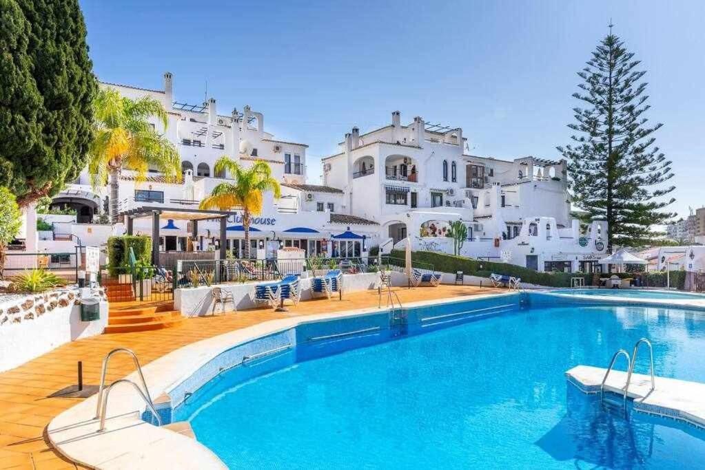 797 Hr - Pueblo Evita- Andalusian Apartment With Terrace. Benalmádena Kültér fotó